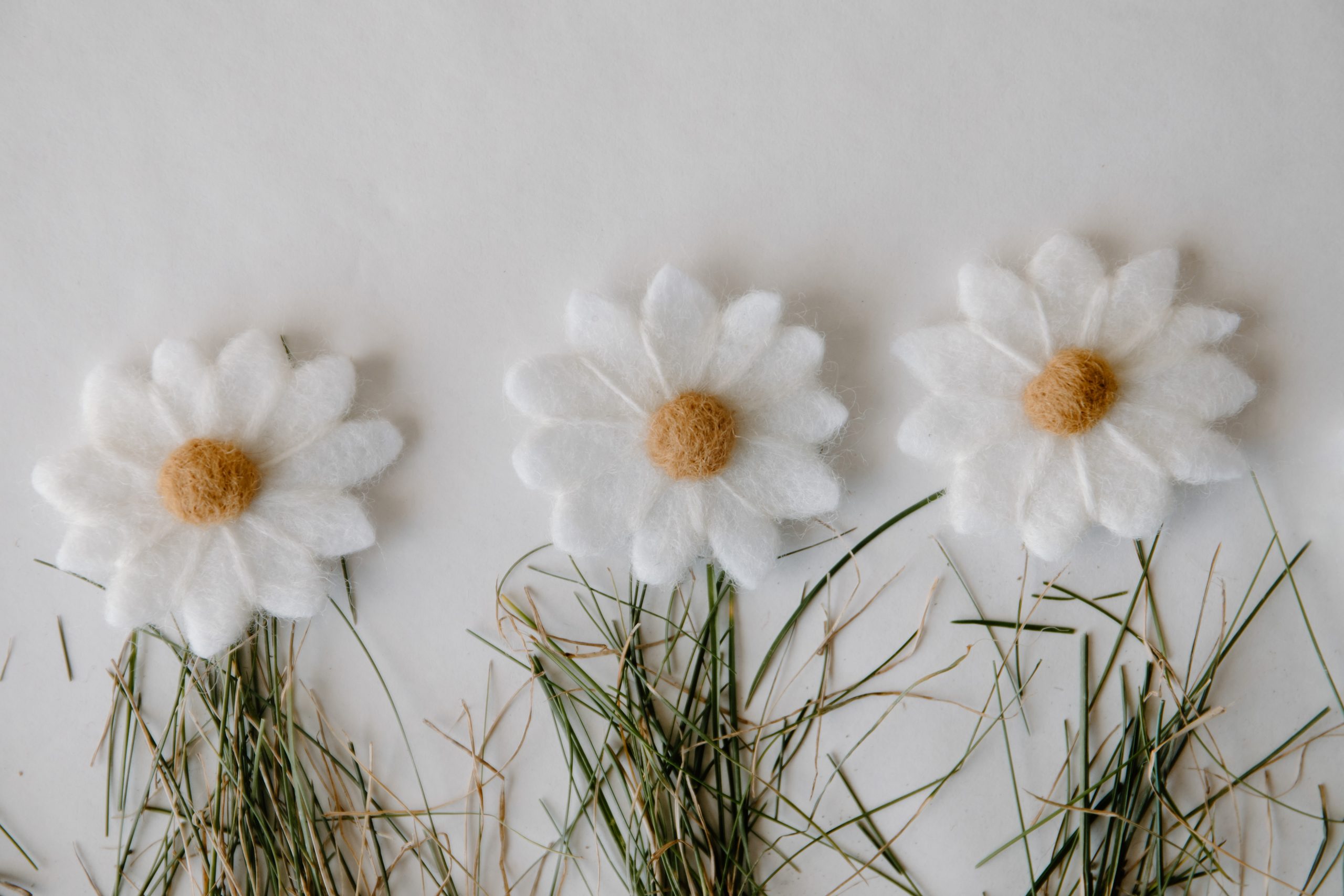 Hand Felted Daisy Little Forest Village