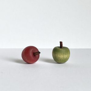 2 tiny apples set